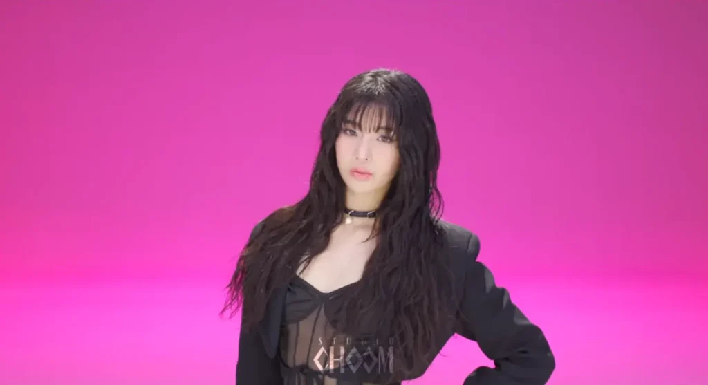 Studio Choom | Sophia Laforteza In Black And Pink Background